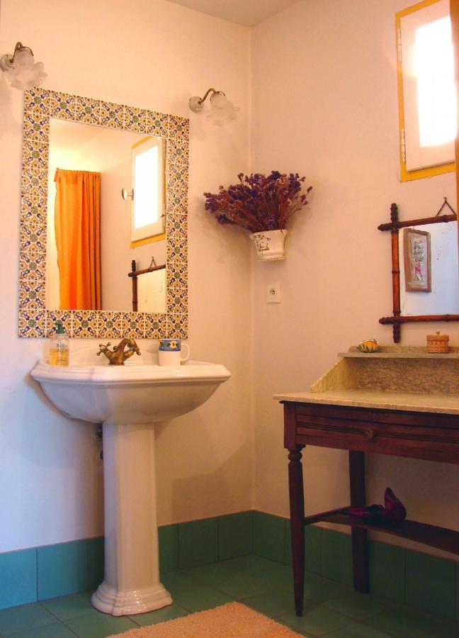 Le Mas Perreal Saint-Saturnin-les-Apt Exterior photo